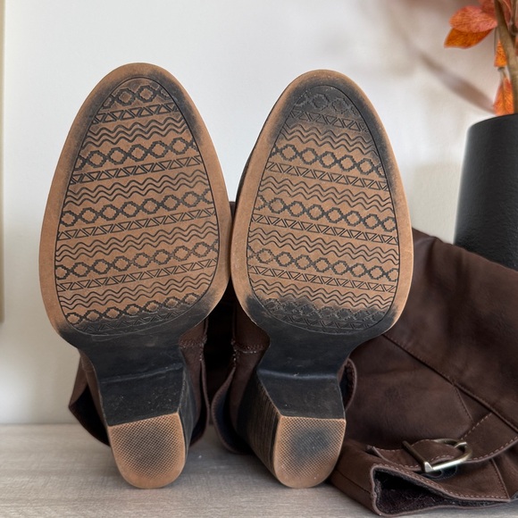 Brown Leather Tall Boots - Picture 4 of 6